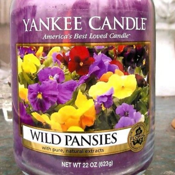 Yankee Candle Accents Retired Yankee Candle Wild Pansies 22 Oz